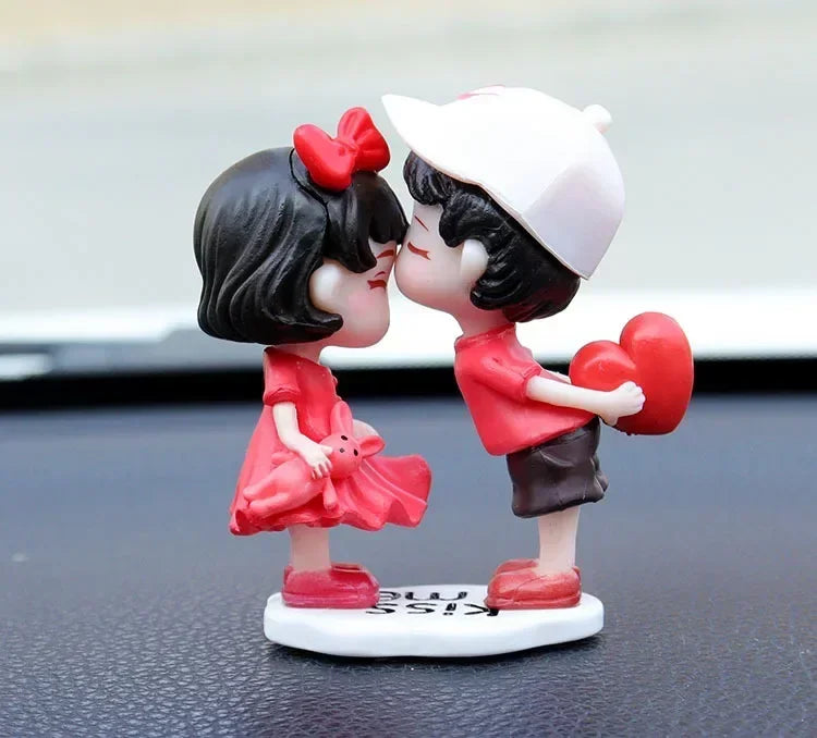 Valentine's Day Gift Cartoon Resin Couples Figurine Cute Lovers Balloon Ornament for Car Dashboard  Office Desktop Home Decor