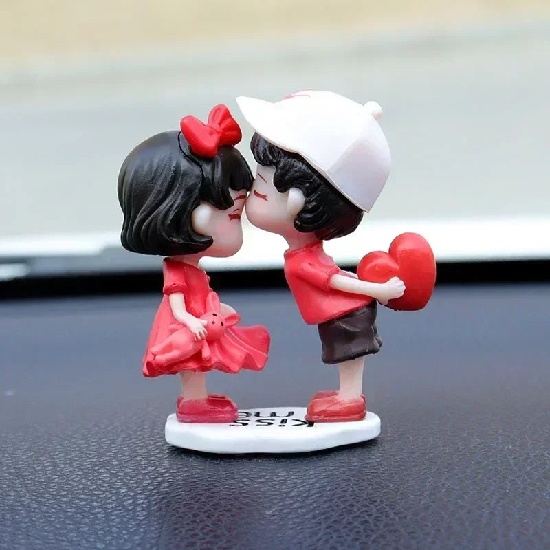 Valentine's Day Gift Cartoon Resin Couples Figurine Cute Lovers Balloon Ornament for Car Dashboard  Office Desktop Home Decor